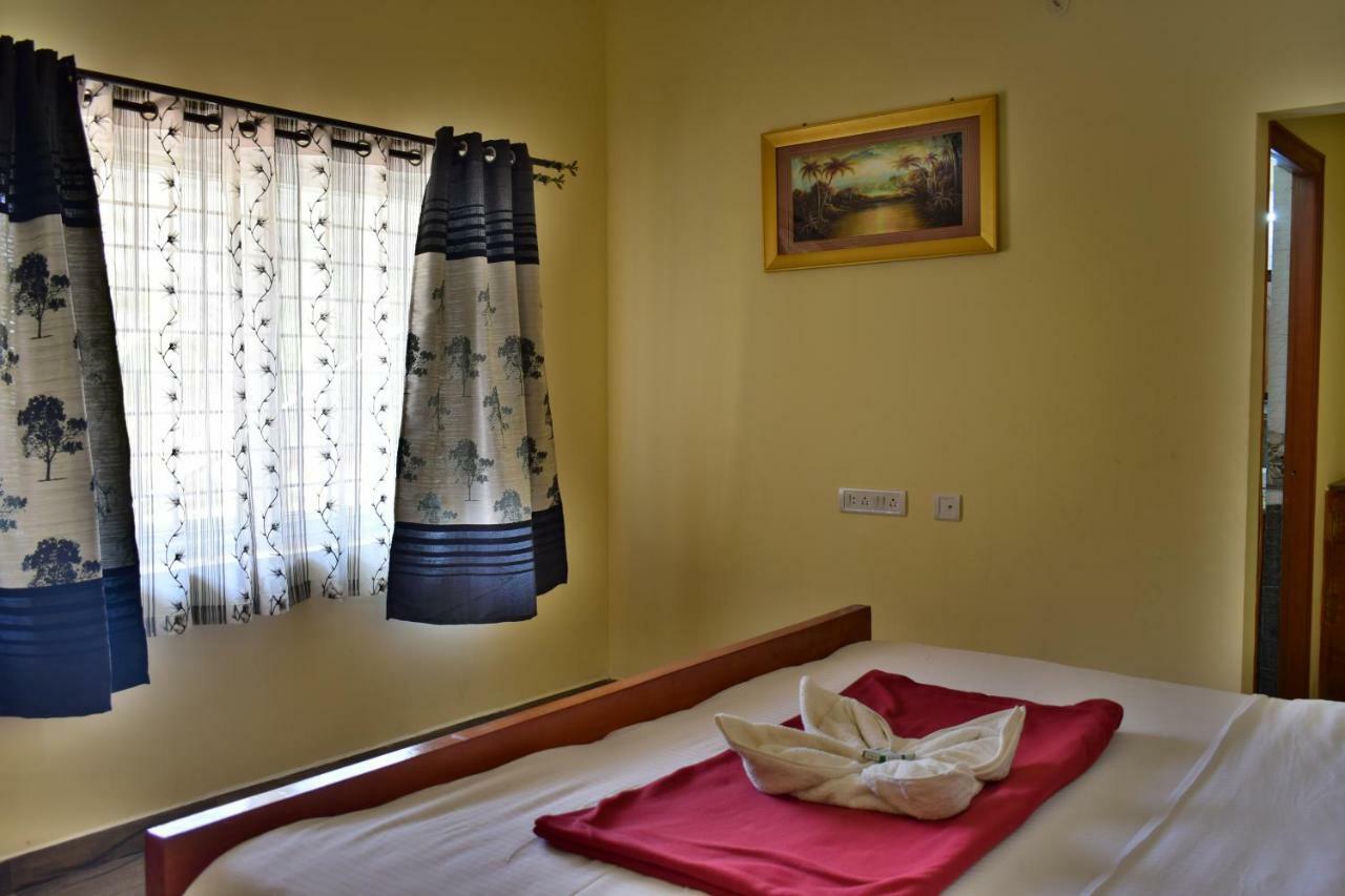 Hotel Kozee Kaves Yelagiri Esterno foto