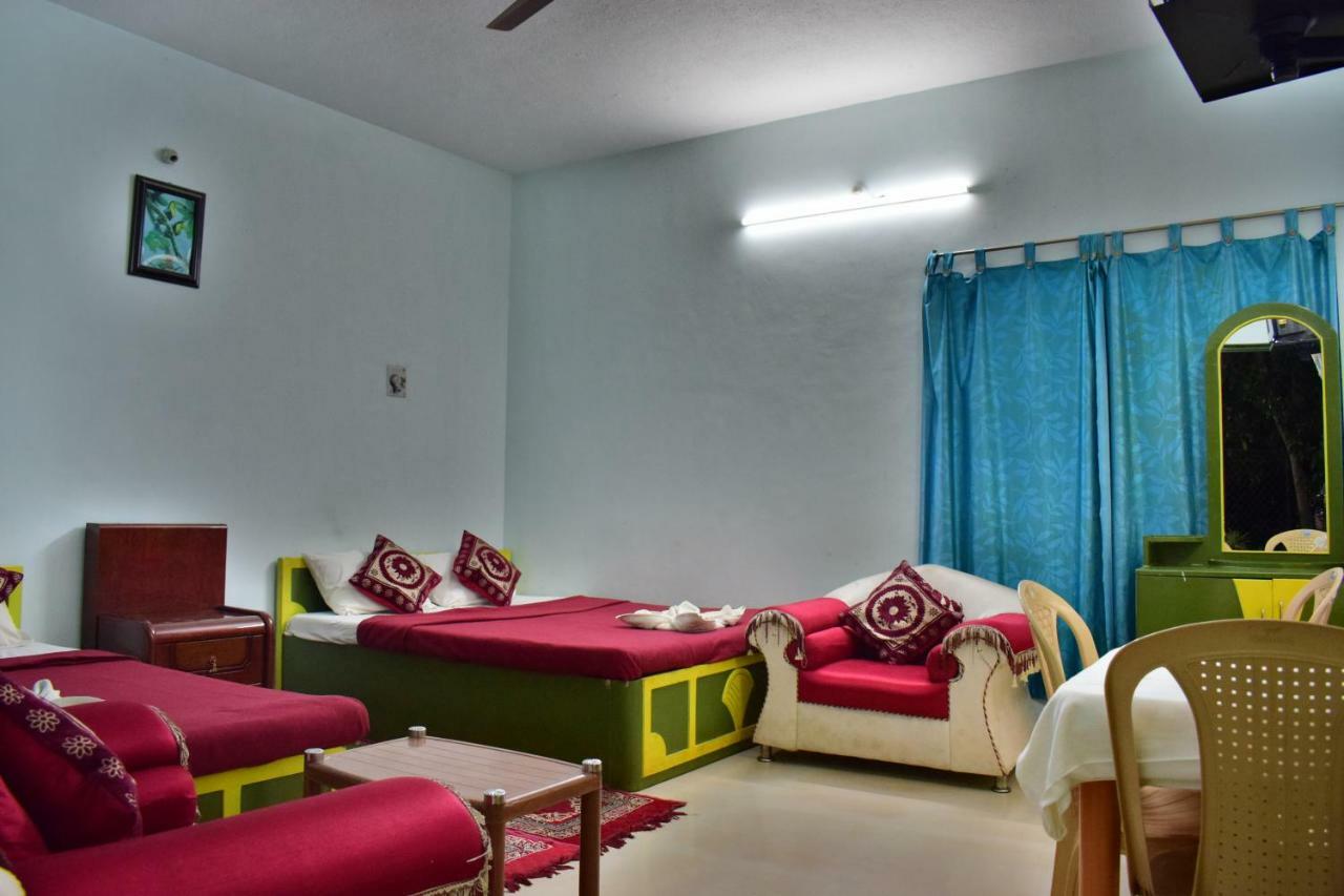 Hotel Kozee Kaves Yelagiri Esterno foto