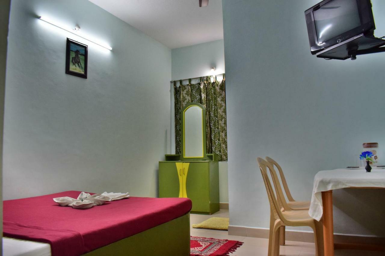 Hotel Kozee Kaves Yelagiri Esterno foto