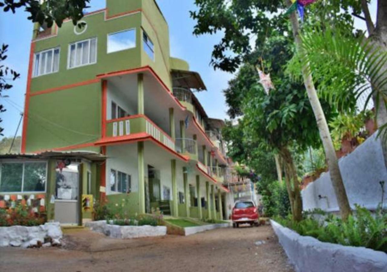 Hotel Kozee Kaves Yelagiri Esterno foto